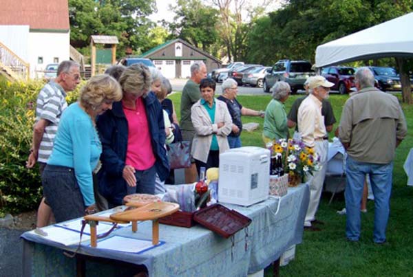 Imagine, this famous outdoor supper on the church lawn is seventy-five years old!  St. Luke's Annual August Supper on the Lawn is a long cherished occasion that many anticipate with joy.